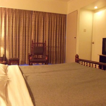 Hotel Bluehill Bhavnagar Dış mekan fotoğraf