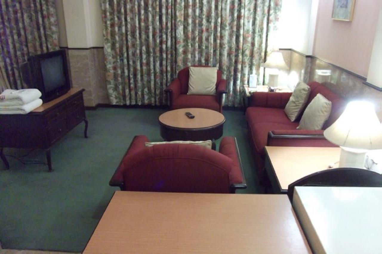 Hotel Bluehill Bhavnagar Dış mekan fotoğraf